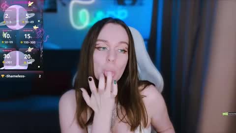 Lin online show from 02/10/25, 06:56