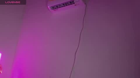 Angeles online show from 12/22/24, 04:39