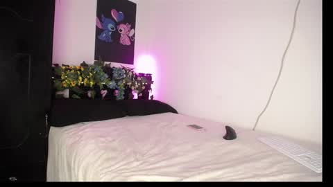 Angeles online show from 02/09/25, 02:06