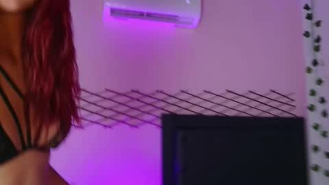 Angeles online show from 10/08/25, 03:04