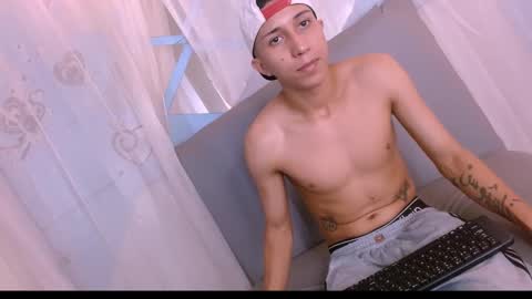 Snapshot of bad_guyssex chatting on 12/24/24, 09:06 bad_guyssex online show from 12/24/24, 09:06