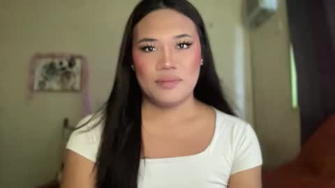 AMARA - FOLLOW ME AND THUMBS UP online show from 04/11/26, 12:48