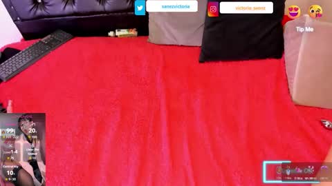 Victoria online show from 11/23/25, 03:28