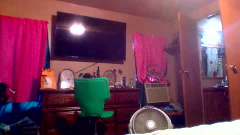 Badbitch520 online show from 05/16/26, 07:23