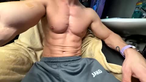 Snapshot of badboy951337 chatting on 01/06/25, 02:47 Badboy95 online show from 01/06/25, 02:47