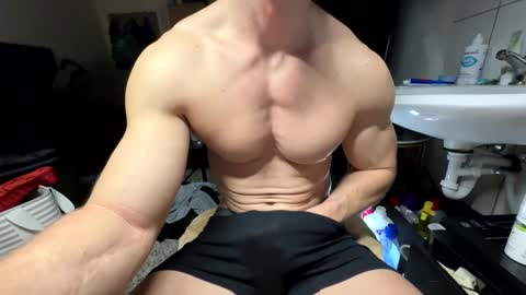 Snapshot of badboy951337 chatting on 03/03/25, 04:24 Badboy95 online show from 03/03/25, 04:24