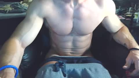 Snapshot of badboy951337 chatting on 03/17/26, 08:45 Badboy95 online show from 03/17/26, 08:45