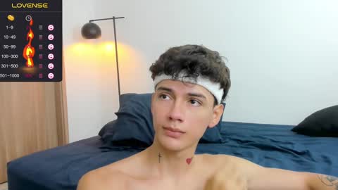 Snapshot of badboy_one chatting on 02/17/25, 01:53 jhojan online show from 02/17/25, 01:53