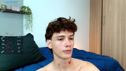 Snapshot of badboy_one chatting on 11/13/25, 07:57 jhojan online show from 11/13/25, 07:57