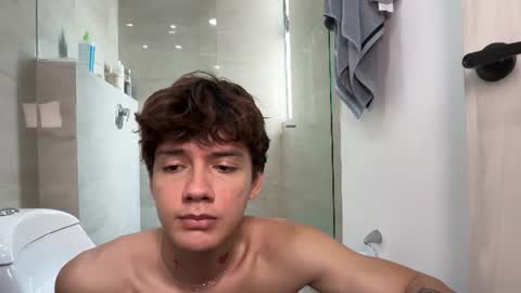 Snapshot of badboy_one chatting on 06/17/26, 03:13 jhojan online show from 06/17/26, 03:13