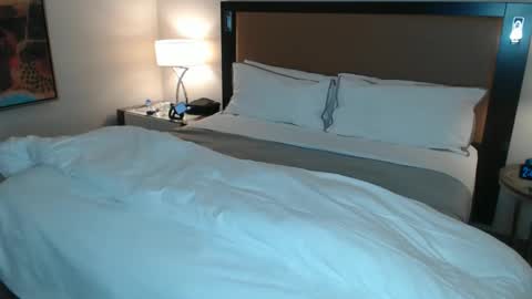 Snapshot of badboyson65 chatting on 02/21/26, 08:48 HotWifeFun32 online show from 02/21/26, 08:48