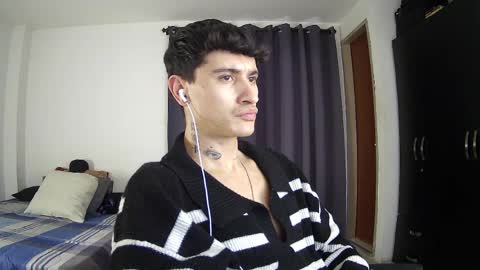 Snapshot of badboyx6969x chatting on 04/01/26, 01:41 badboyx6969x online show from 04/01/26, 01:41