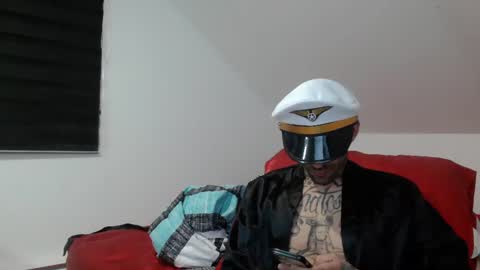 BadCouple  online show from 01/25/25, 04:02