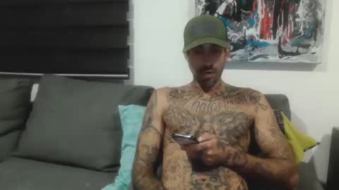 BadCouple  online show from 09/12/25, 03:28