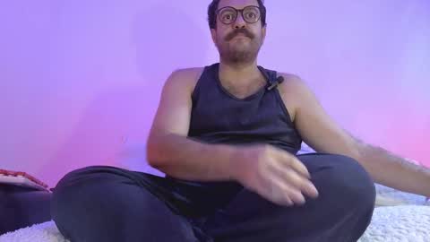 Snapshot of baddaddybrasil chatting on 05/16/26, 11:42 Baddaddybrazil online show from 05/16/26, 11:42