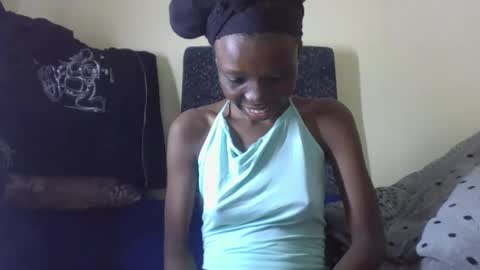 Snapshot of baddie_floxxy chatting on 04/24/26, 08:11 baddie_floxxy online show from 04/24/26, 08:11