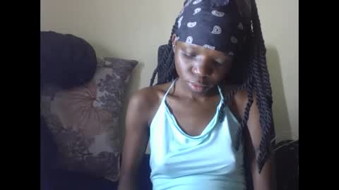 Snapshot of baddie_floxxy chatting on 05/22/26, 06:35 baddie_floxxy online show from 05/22/26, 06:35