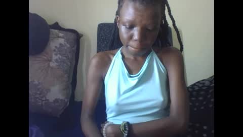 Snapshot of baddie_floxxy chatting on 05/24/26, 01:54 baddie_floxxy online show from 05/24/26, 01:54