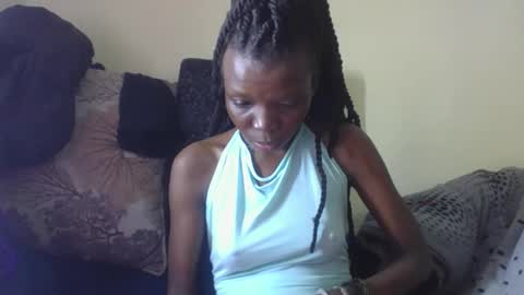 Snapshot of baddie_floxxy chatting on 05/25/26, 06:03 baddie_floxxy online show from 05/25/26, 06:03