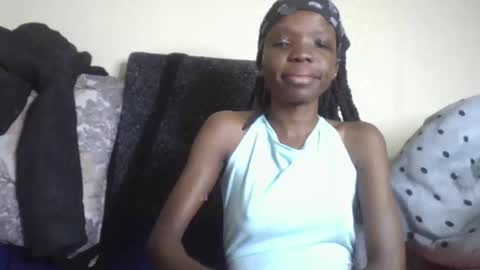 Snapshot of baddie_floxxy chatting on 05/27/26, 02:08 baddie_floxxy online show from 05/27/26, 02:08