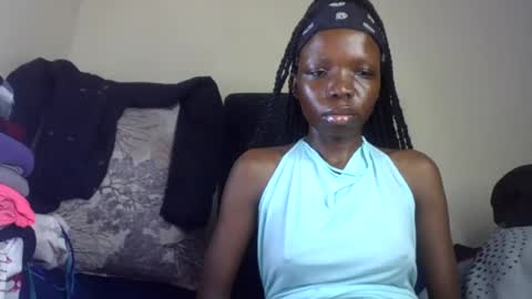 Snapshot of baddie_floxxy chatting on 06/18/26, 05:17 baddie_floxxy online show from 06/18/26, 05:17