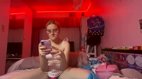 Snapshot of baddieprettypussy chatting on 06/02/26, 03:47 baddieprettypussy online show from 06/02/26, 03:47