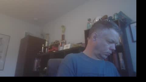 Snapshot of badger32934 chatting on 12/28/24, 01:17 Badger online show from 12/28/24, 01:17