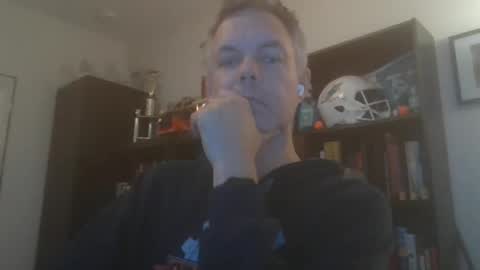 Snapshot of badger32934 chatting on 01/21/25, 12:15 Badger online show from 01/21/25, 12:15