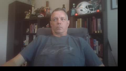 Snapshot of badger32934 chatting on 02/25/25, 07:25 Badger online show from 02/25/25, 07:25