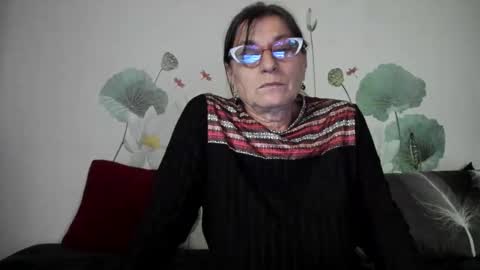 Gina online show from 10/07/25, 10:01