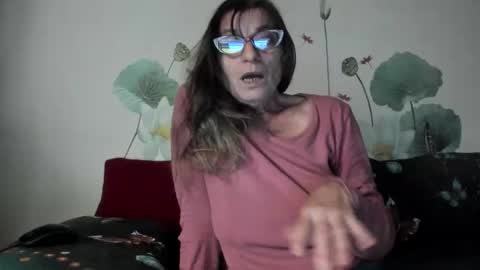 Gina online show from 11/25/25, 02:06