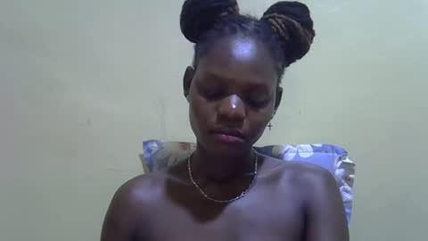 Snapshot of badgirl_p chatting on 11/28/25, 07:05 Princess online show from 11/28/25, 07:05