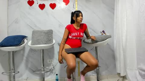 Snapshot of badgirls_000 chatting on 02/14/25, 09:53 candy and dayan online show from 02/14/25, 09:53