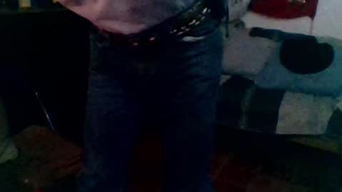 Snapshot of badhombremx chatting on 02/07/25, 04:14 Mexican livin Off the Wall online show from 02/07/25, 04:14