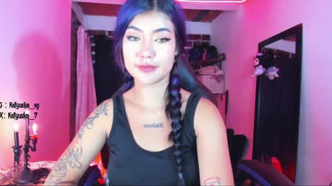        Please help me to reach 100 thumbs up online show from 12/12/24, 11:36