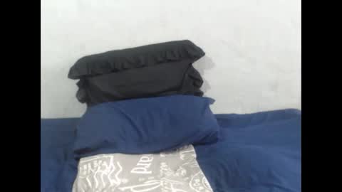 Snapshot of badkittylilyx chatting on 10/18/25, 06:16 Lily online show from 10/18/25, 06:16