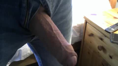 Snapshot of badlad10 chatting on 04/19/26, 04:50 badlad10 online show from 04/19/26, 04:50