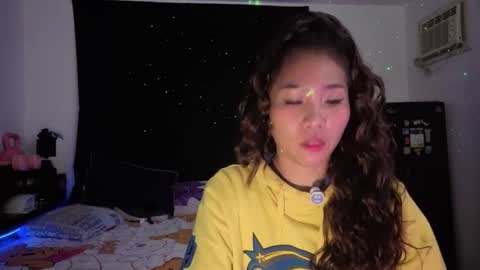 badlilbambi online show from 11/16/25, 06:35