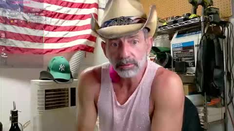 Snapshot of badnightwolf chatting on 03/07/26, 10:23 Silver online show from 03/07/26, 10:23