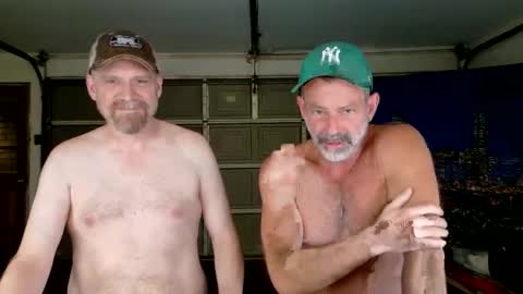 Snapshot of badnightwolf chatting on 03/23/26, 01:09 Silver online show from 03/23/26, 01:09