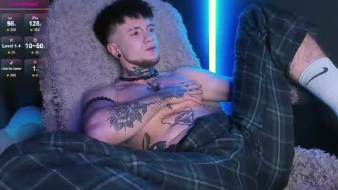 Snapshot of badrabbit__ chatting on 12/10/24, 06:49 Alex online show from 12/10/24, 06:49