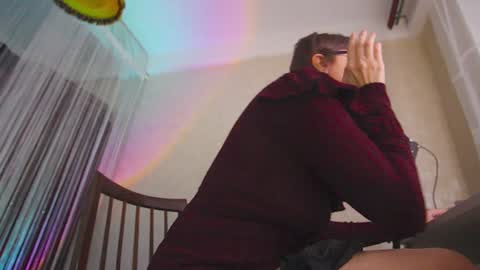 Snapshot of badwebcamgirl chatting on 12/19/24, 10:24 engely online show from 12/19/24, 10:24