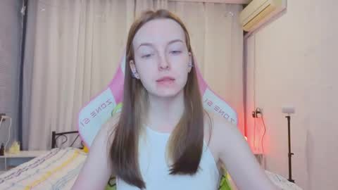 Snapshot of bae_cake_ chatting on 05/12/26, 02:19 Alice online show from 05/12/26, 02:19