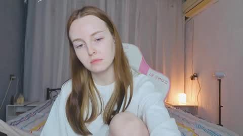 Snapshot of bae_cake_ chatting on 05/13/26, 02:58 Alice online show from 05/13/26, 02:58