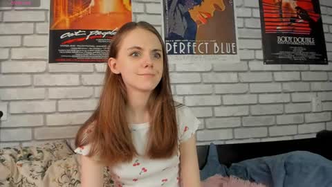 Snapshot of baenova chatting on 06/11/26, 07:56 Molly links in bio online show from 06/11/26, 07:56