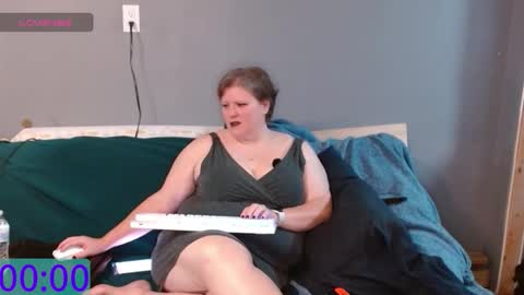 Bagel  Havix online show from 11/12/25, 03:23