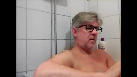 baggelina75 online show from 01/15/25, 08:37