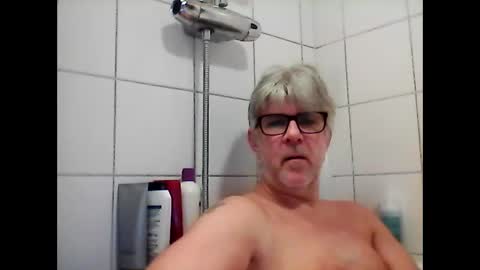 baggelina75 online show from 02/12/25, 05:58