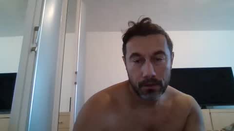 Snapshot of bagio18 chatting on 12/04/24, 08:45 Bagio online show from 12/04/24, 08:45