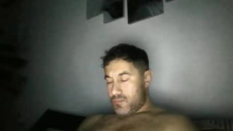 Snapshot of bagio18 chatting on 12/19/25, 08:38 Bagio online show from 12/19/25, 08:38